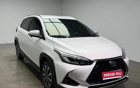 Toyota Yaris XP150 рестайлинг, 2022 год, 1 120 000 рублей, 1 фотография