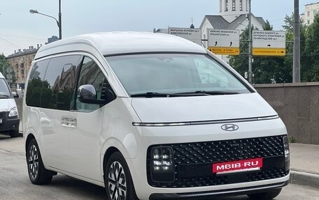 Hyundai Staria, 2023 год, 8 500 000 рублей, 4 фотография