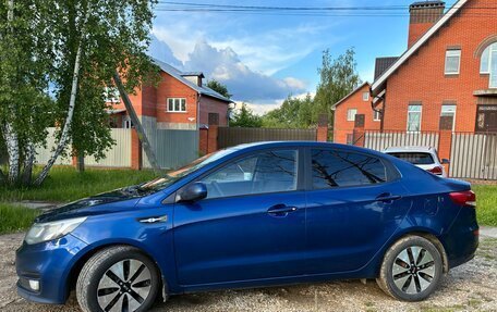 KIA Rio III рестайлинг, 2015 год, 875 000 рублей, 2 фотография