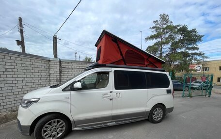 Hyundai Grand Starex Grand Starex I рестайлинг 2, 2021 год, 4 150 000 рублей, 5 фотография