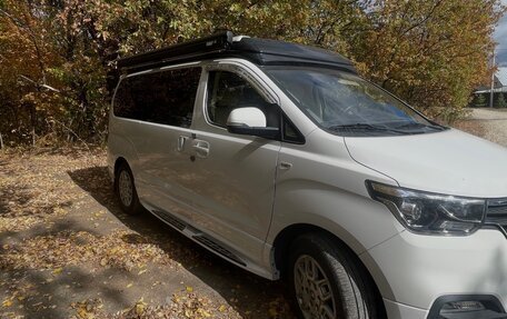 Hyundai Grand Starex Grand Starex I рестайлинг 2, 2021 год, 4 150 000 рублей, 4 фотография