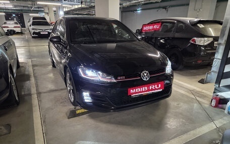 Volkswagen Golf GTI VII, 2019 год, 3 250 000 рублей, 10 фотография