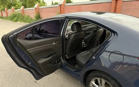 Hyundai Elantra VI рестайлинг, 2016 год, 155 000 рублей, 15 фотография