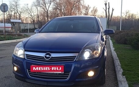 Opel Astra H, 2009 год, 650 000 рублей, 2 фотография