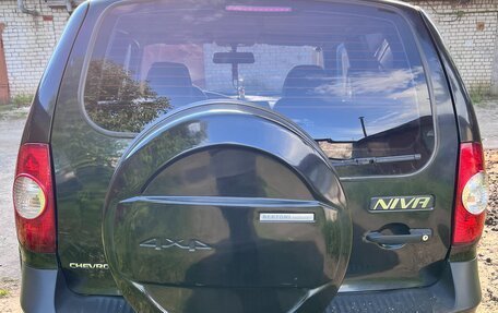 Chevrolet Niva I рестайлинг, 2011 год, 420 000 рублей, 4 фотография