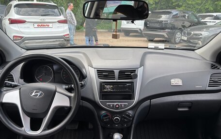Hyundai Solaris II рестайлинг, 2012 год, 800 000 рублей, 14 фотография