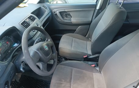 Skoda Fabia II, 2012 год, 299 000 рублей, 9 фотография