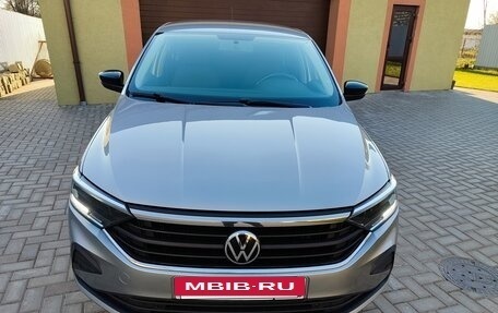Volkswagen Polo VI (EU Market), 2021 год, 1 570 000 рублей, 3 фотография