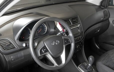 Hyundai Solaris II рестайлинг, 2015 год, 991 300 рублей, 5 фотография