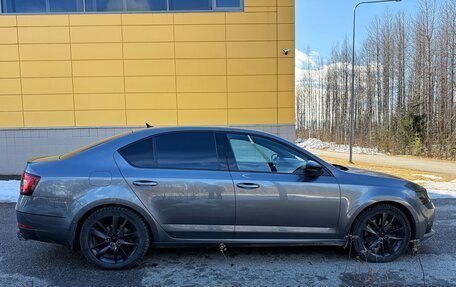 Skoda Octavia, 2018 год, 1 950 000 рублей, 6 фотография
