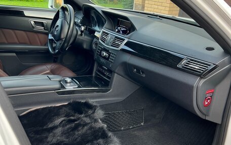 Mercedes-Benz E-Класс, 2012 год, 1 550 000 рублей, 15 фотография