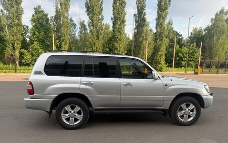 Toyota Land Cruiser 100 рестайлинг 2, 2007 год, 2 800 000 рублей, 18 фотография