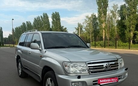 Toyota Land Cruiser 100 рестайлинг 2, 2007 год, 2 800 000 рублей, 15 фотография