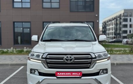 Toyota Land Cruiser 200, 2016 год, 5 350 000 рублей, 2 фотография
