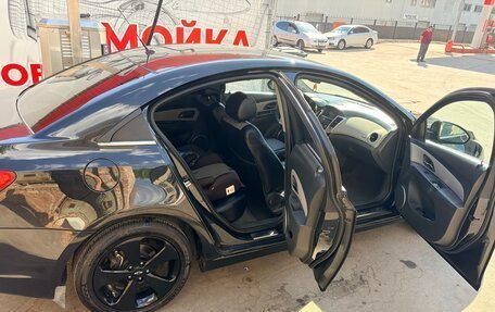 Chevrolet Cruze II, 2010 год, 840 000 рублей, 5 фотография