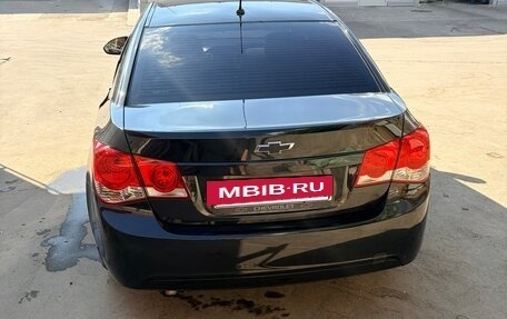 Chevrolet Cruze II, 2010 год, 840 000 рублей, 10 фотография