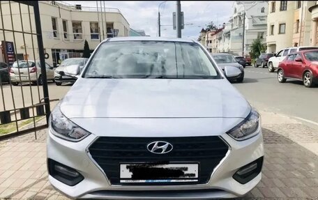 Hyundai Solaris II рестайлинг, 2017 год, 907 000 рублей, 2 фотография