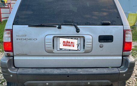 Isuzu Rodeo II, 2002 год, 530 000 рублей, 4 фотография