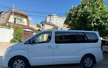 Hyundai Grand Starex Grand Starex I рестайлинг 2, 2010 год, 1 650 000 рублей, 14 фотография