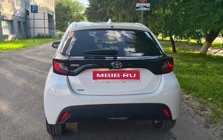 Toyota Yaris, 2020 год, 1 325 000 рублей, 8 фотография