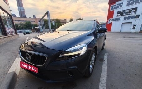Volvo V40 Cross Country I, 2017 год, 1 750 000 рублей, 1 фотография