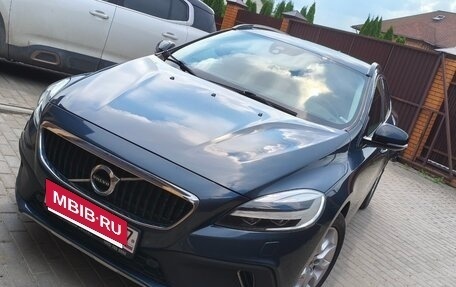 Volvo V40 Cross Country I, 2017 год, 1 750 000 рублей, 3 фотография