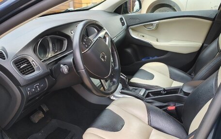 Volvo V40 Cross Country I, 2017 год, 1 750 000 рублей, 11 фотография