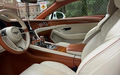 Bentley Continental GT III, 2018 год, 17 900 000 рублей, 11 фотография