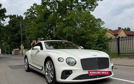 Bentley Continental GT III, 2018 год, 17 900 000 рублей, 2 фотография