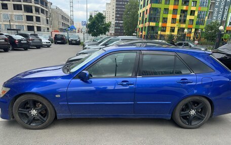 Toyota Altezza, 2002 год, 1 000 000 рублей, 3 фотография