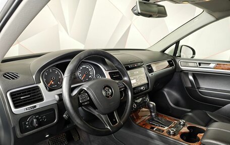 Volkswagen Touareg III, 2010 год, 1 543 000 рублей, 16 фотография