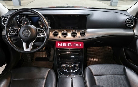 Mercedes-Benz E-Класс, 2019 год, 2 049 000 рублей, 14 фотография