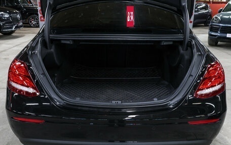 Mercedes-Benz E-Класс, 2019 год, 2 049 000 рублей, 10 фотография