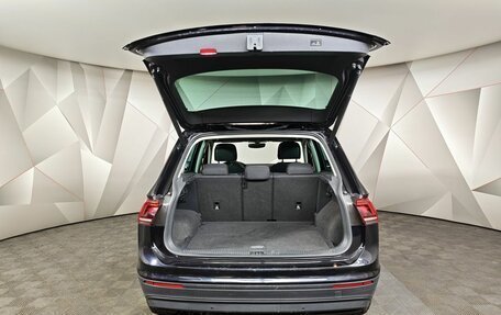 Volkswagen Tiguan II, 2018 год, 2 643 000 рублей, 12 фотография