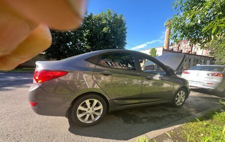 Hyundai Solaris II рестайлинг, 2012 год, 780 000 рублей, 2 фотография