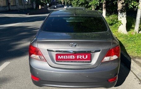 Hyundai Solaris II рестайлинг, 2012 год, 780 000 рублей, 3 фотография