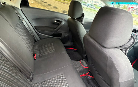 Volkswagen Polo VI (EU Market), 2015 год, 800 000 рублей, 17 фотография