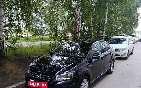 Volkswagen Polo VI (EU Market), 2015 год, 800 000 рублей, 2 фотография