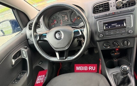 Volkswagen Polo VI (EU Market), 2015 год, 800 000 рублей, 15 фотография