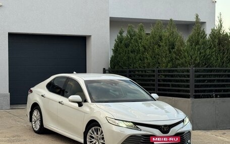 Toyota Camry, 2020 год, 2 650 000 рублей, 2 фотография