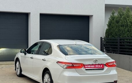 Toyota Camry, 2020 год, 2 650 000 рублей, 12 фотография