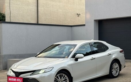 Toyota Camry, 2020 год, 2 650 000 рублей, 7 фотография