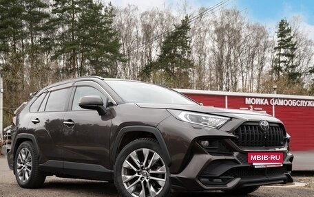 Toyota RAV4, 2021 год, 5 000 000 рублей, 2 фотография