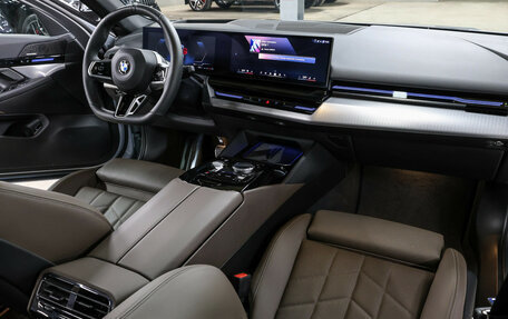 BMW 5 серия, 2024 год, 7 600 000 рублей, 12 фотография