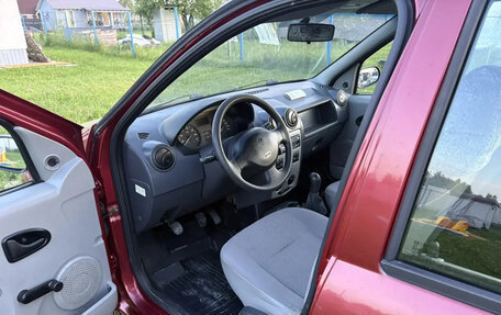 Renault Logan I, 2009 год, 290 000 рублей, 2 фотография