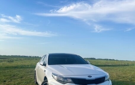 KIA Optima IV, 2019 год, 1 800 000 рублей, 3 фотография