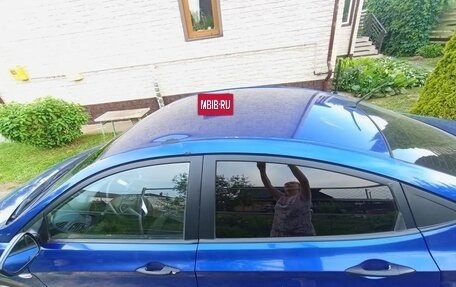 Hyundai Solaris II рестайлинг, 2011 год, 500 000 рублей, 5 фотография