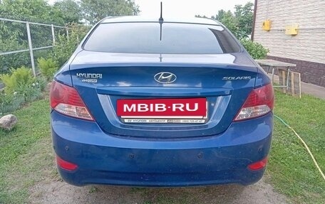 Hyundai Solaris II рестайлинг, 2011 год, 500 000 рублей, 3 фотография