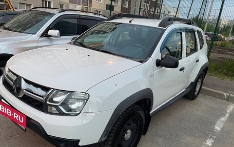 Renault Duster I рестайлинг, 2017 год, 1 090 000 рублей, 2 фотография