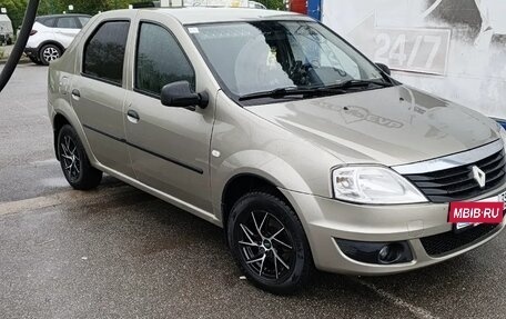 Renault Logan I, 2010 год, 400 000 рублей, 2 фотография